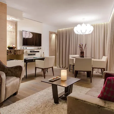Hotel Giardino Mountain 5*