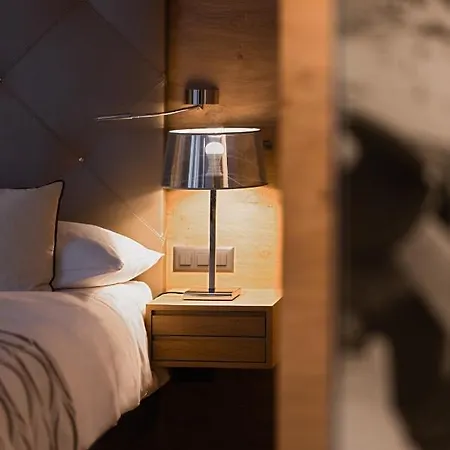 Hotell Giardino Mountain 5*